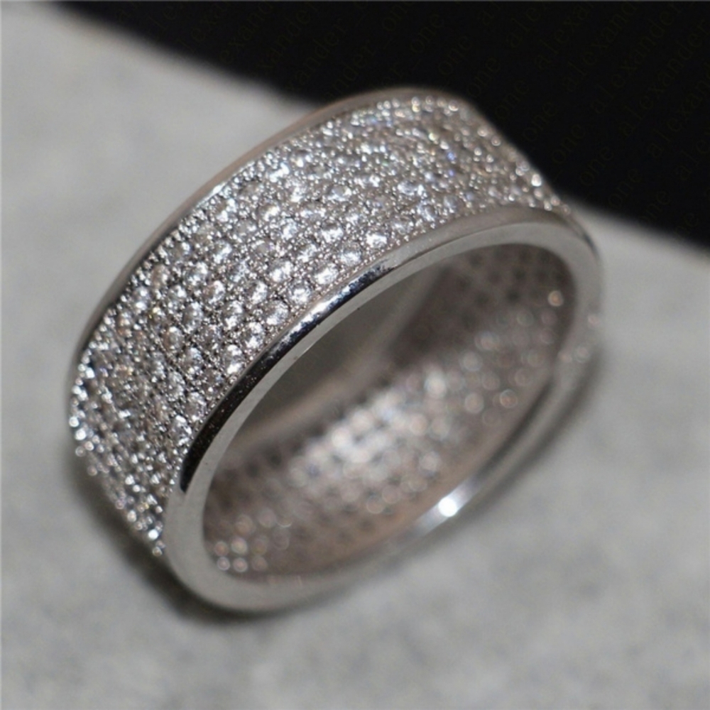 New!! Stunning white topaz ring